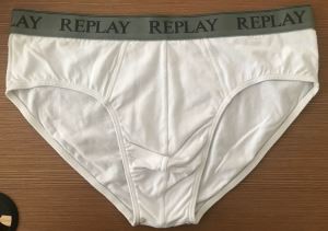 Briefs tal-irġiel tal-kulur abjad